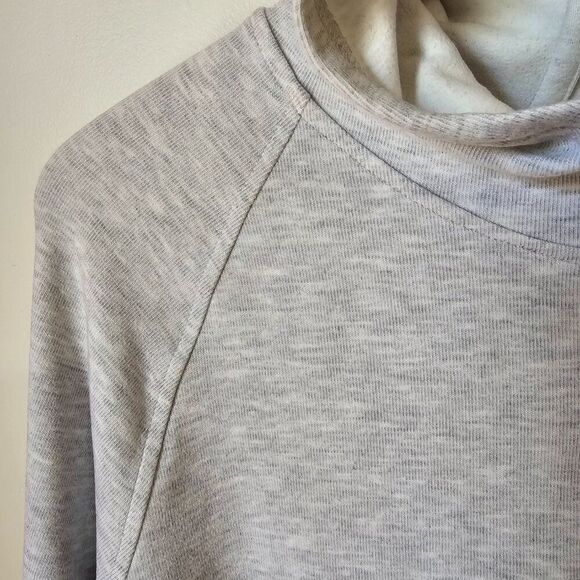 EUC COTTON BLEU LIGHT GREY SUPER SOFT HOODED SWEATER QUARTER BUTTONED SIZE SMALL - Picture 11 of 16